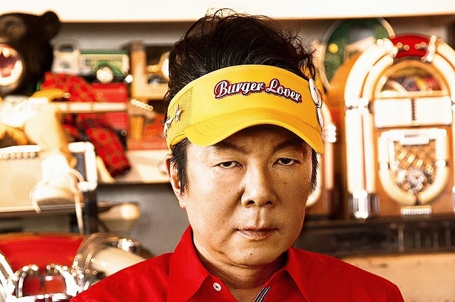 古田新太（激しい店長）／『エイプリルフールズ』-(C) フジテレビジョン