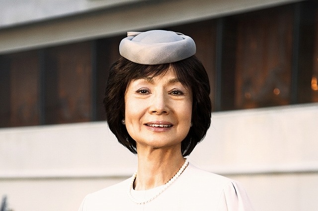 富司純子（ロイヤル婦人）／『エイプリルフールズ』-(C) フジテレビジョン