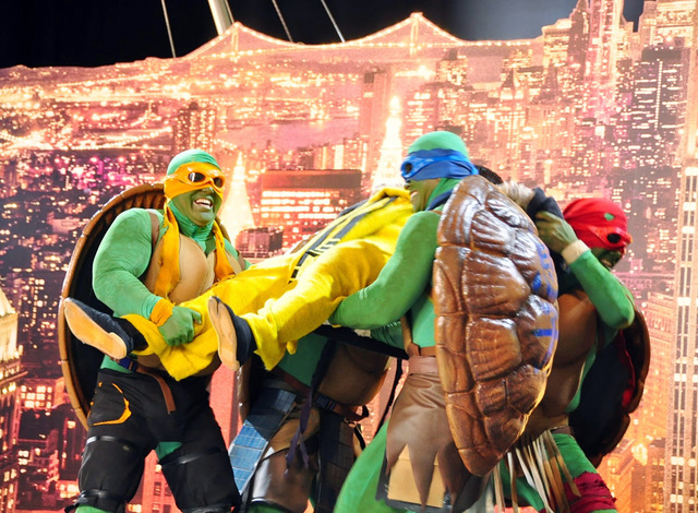 タートルズに拉致される、カンニング竹山／『ミュータント・タートルズ』公開アフレコ