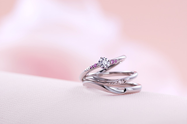 「THE KISS Anniversary（ザ・キッス アニバーサリー）」。