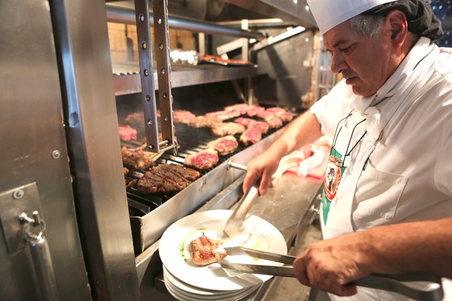 『STEAK (R)EVOLUTION』（原題）-(C)2014 LA FERME PRODUCTIONS SAS et C.PRODUCTIONS