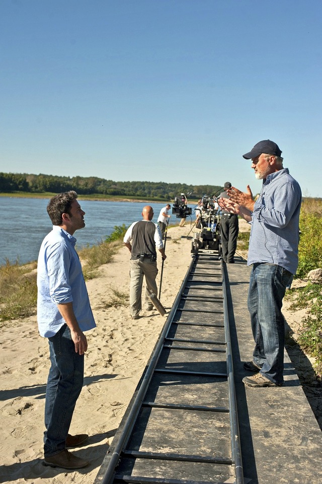 デヴィッド・フィンチャー（右）＆ベン・アフレック／『ゴーン・ガール』-(C) 2014 Twentieth Century Fox