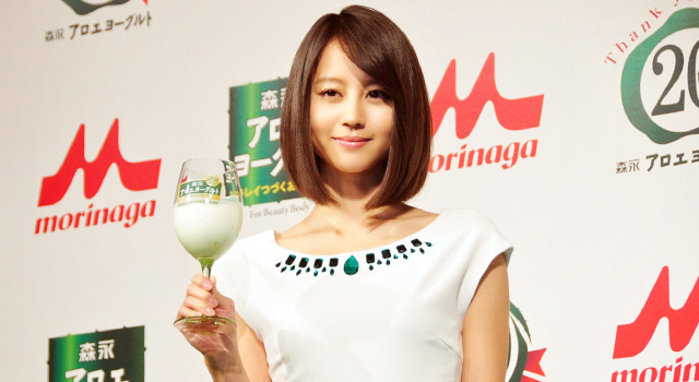 堀北真希／森永アロエヨーグルト」発売20周年記念バースデーイベント