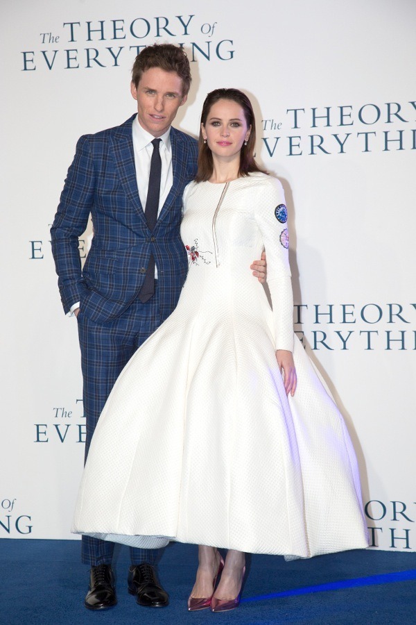 エディ・レッドメイン＆フェリシティ・ジョーンズ／『博士と彼女のセオリー』ロンドン・プレミア　(c)UNIVERSAL PICTURES