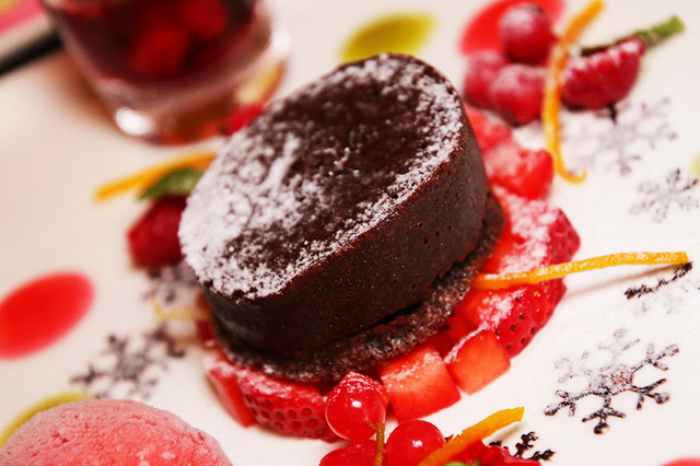 “クリスマスホリデー”デザートセット「ハイピリオン・ラウンジ」／ディズニーアンバサダー