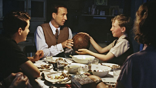 『ベルンの奇蹟』　メイン