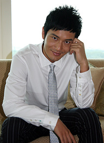 「新・上海グランド」　ホァン・シャオミン