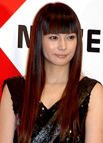 男性陣の卑猥なトークにもまれたという柴咲コウ。