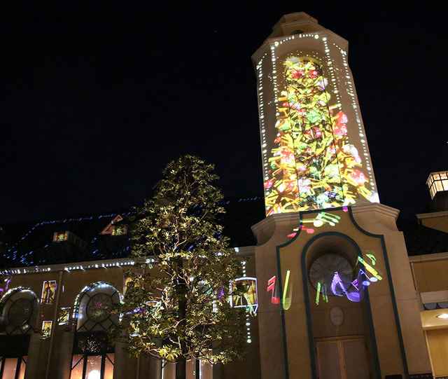 クリスマス限定プロジェクション・マッピング「クリスマス・キャロル・クロック」特別編 in イクスピアリ