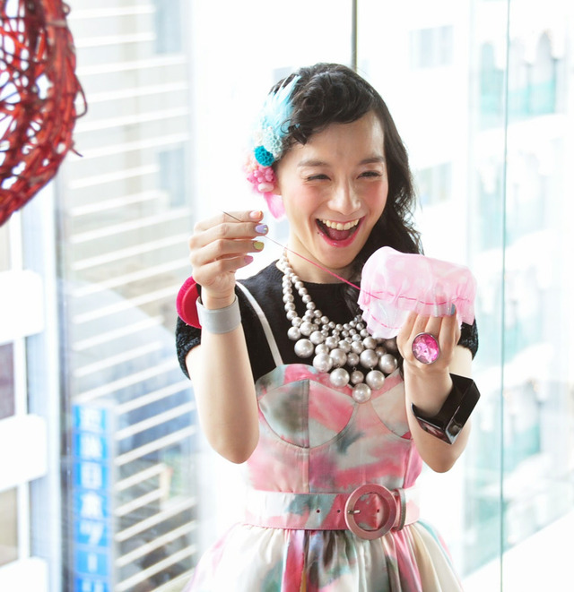 裁縫ワークショップに登場した、篠原ともえ