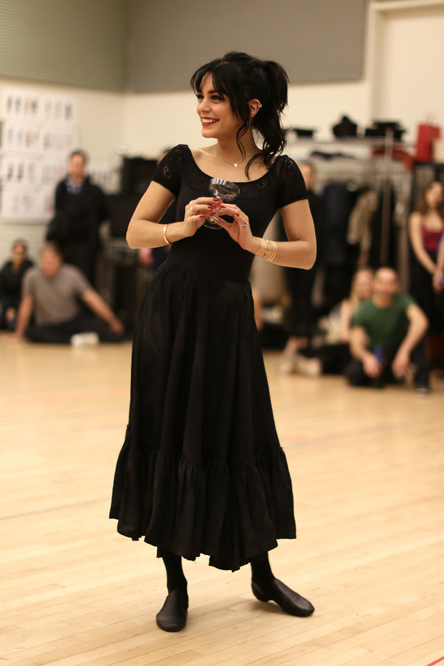 ヴァネッサ・ハジェンズ舞台稽古の様子-(C) Getty Images