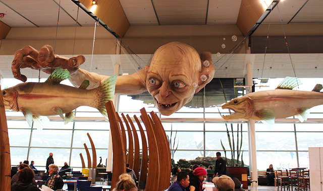 NZホビット・ツアー／ウェリントン空港オブジェ