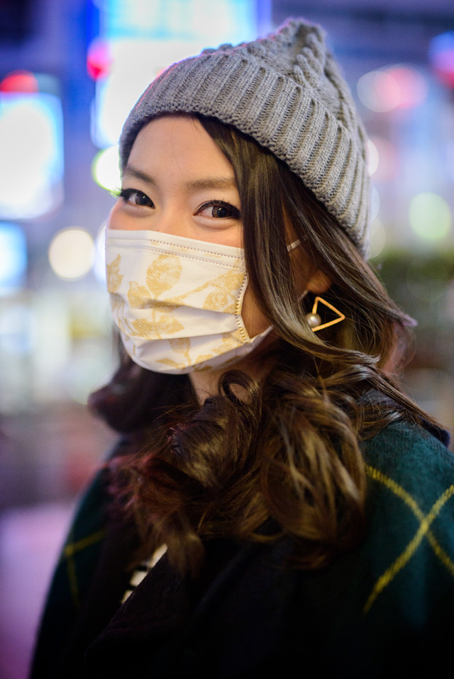 顔の大部分を占める冬のマスクコーデをお洒落に演出。Copyright &copy； 2015 “VanMed Australia” All Rights Reserved.