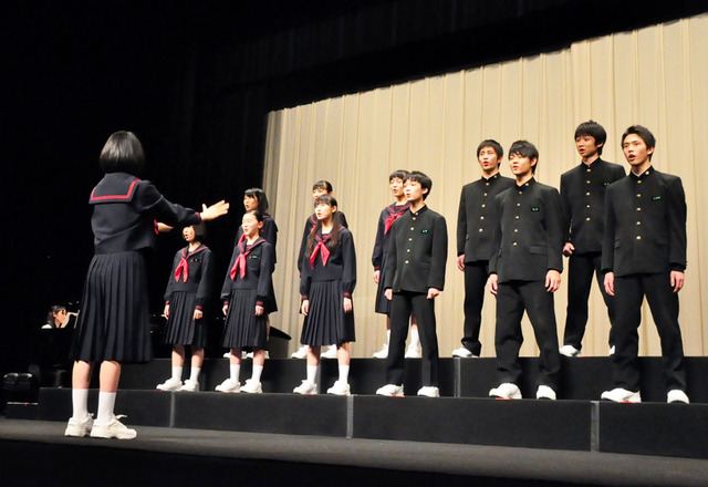 映画『くちびるに歌を』完成披露試写会