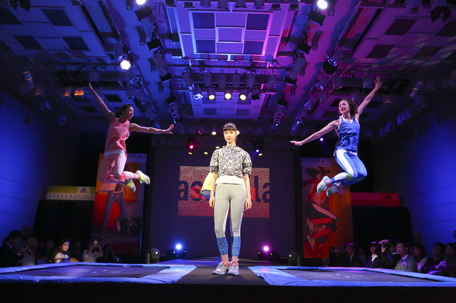 1月15日（木）、adidas 『StellaSport Performance Runway』が恵比寿ガーデンプレイスにて開催された。