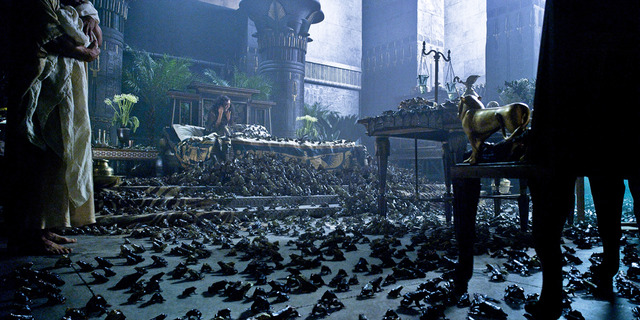 蛙の大量発生／『エクソダス：神と王』　-(C) 2014 Twentieth Century Fox Film Corporation All Rights Reserved.