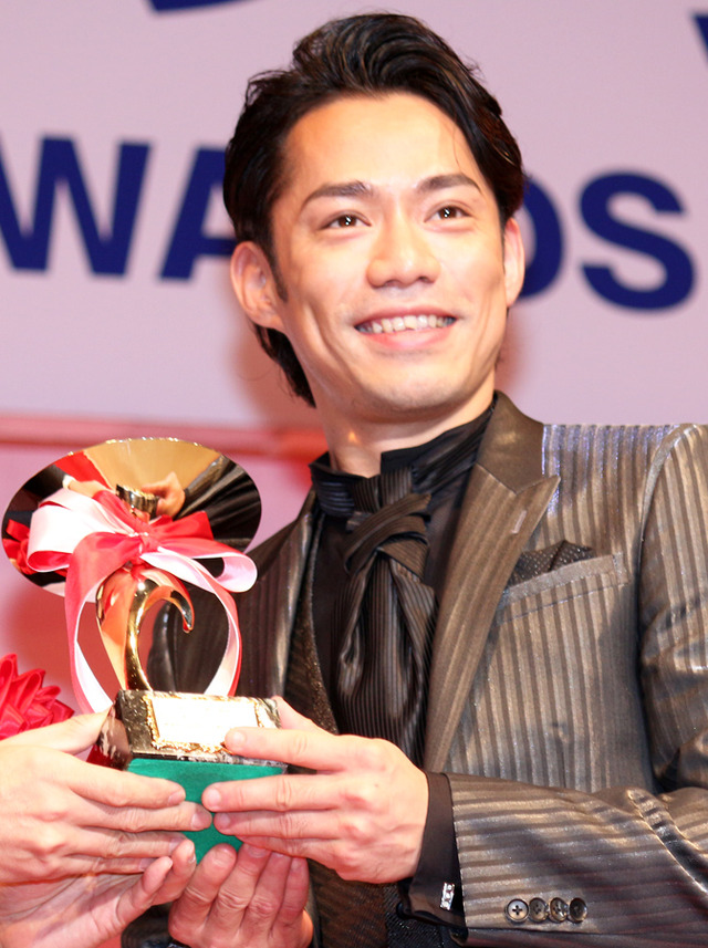 緊張のあまり楽しくなってしまった、高橋大輔（特別賞男性部門）／第26回「日本ジュエリー・ベスト・ドレッサー賞」表彰式