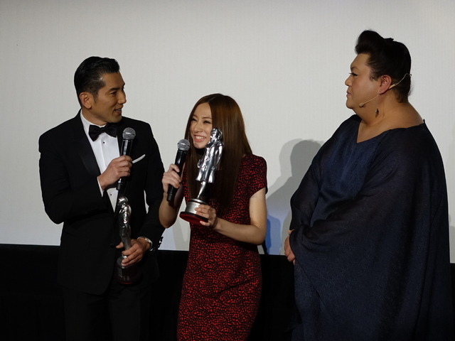 トヨタの新型「アルファード」のPRイベント