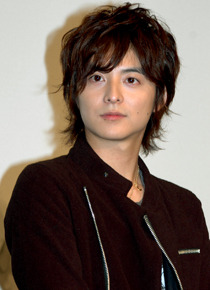 大歓声で迎えられた小池徹平。