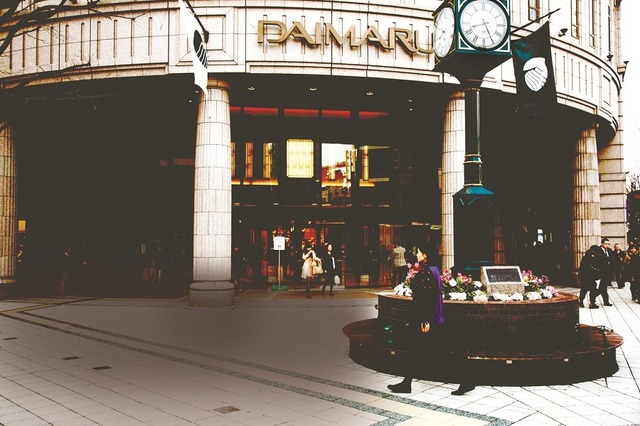 （２）大丸神戸店・『繕い裁つ人』-(C) 2015 池辺葵／講談社・「繕い裁つ人」製作委員会