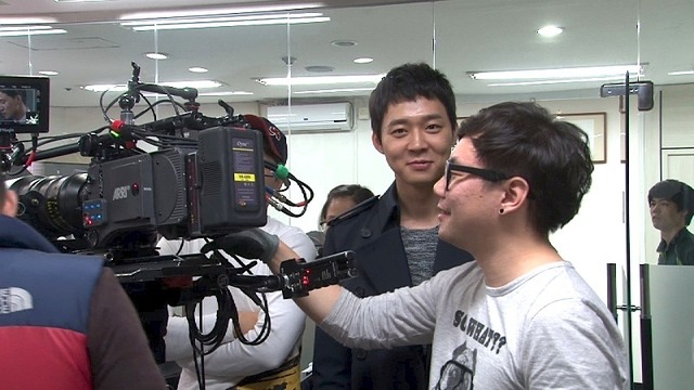 「スリーデイズ～愛と正義～パーフェクト撮影メイキングDVD」Part.2より　(C)2014 SBS