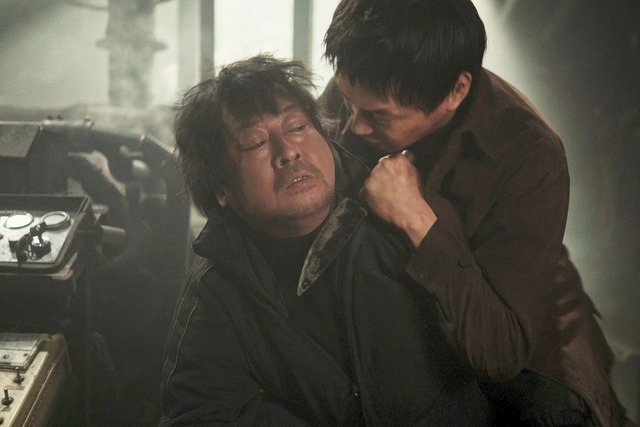 『海にかかる霧』-(c)2014 NEXT ENTERTAINMENT WORLD Inc. & HAEMOO Co., Ltd. All Rights Reserved.