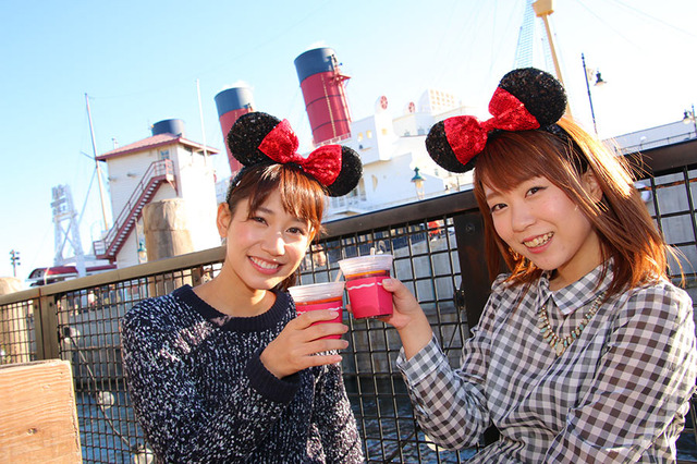 「ホットワイン」（赤・￥680）／「バーナクル・ビルズ」in東京ディズニーシー