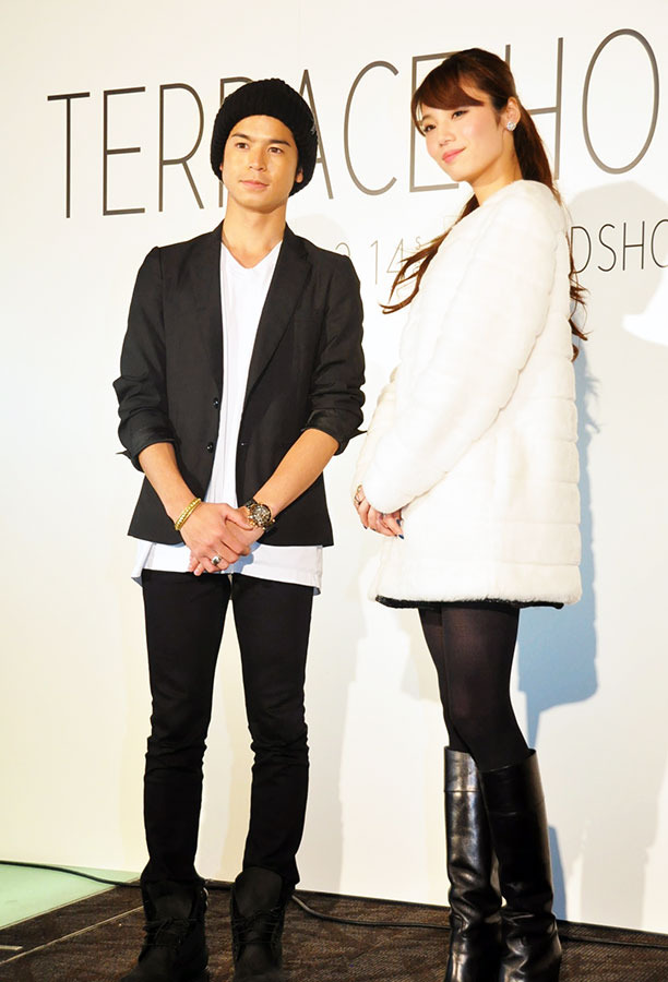 菅谷哲也＆島袋聖南／劇場版『テラスハウス クロージング・ドア』公開初日