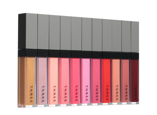 「THREE シマリング リップジャム」（全11色）3,240円。今までにないリップの立体感と、フレッシュなみずみずしさを、リップジャム独自の処方で実現。