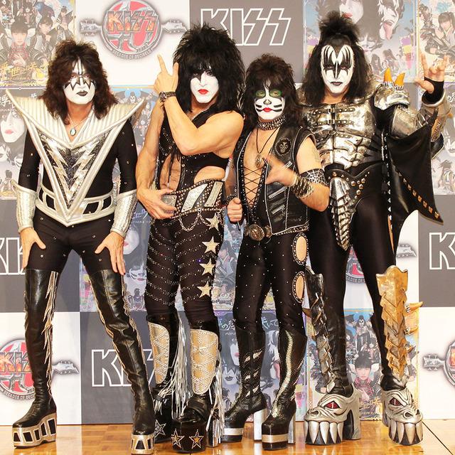ももいろクローバーZ VS KISS／来日記者会見