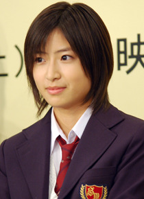 主人公の芽衣役の南沢奈央。