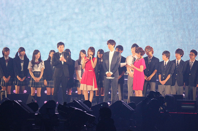 福士蒼汰＆有村架純／第20回東京ガールズコレクションS/S