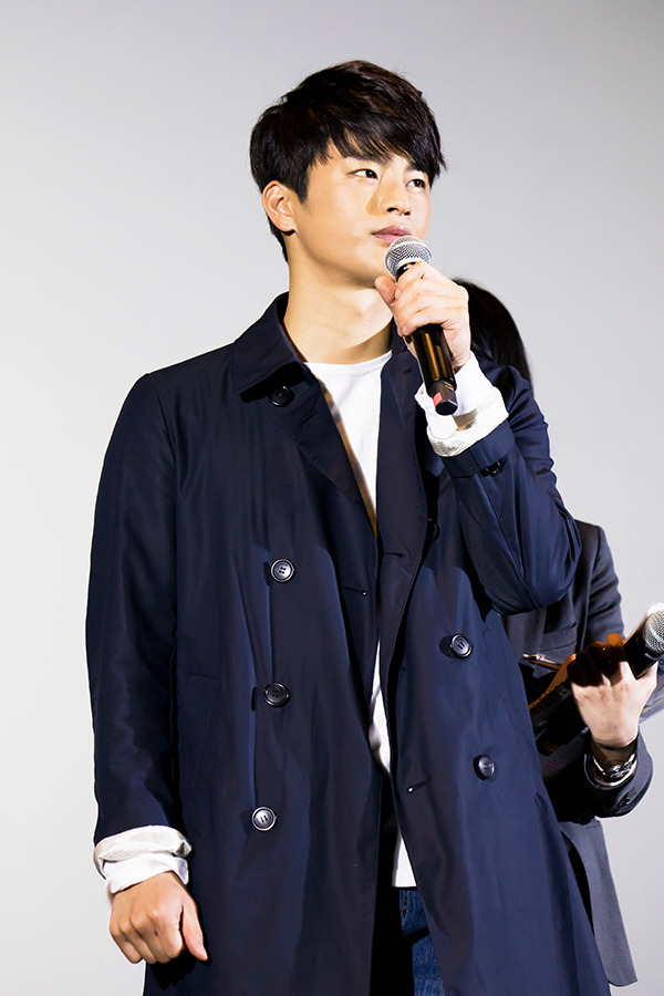 『君に泳げ！』のPRで来日したソ・イングク