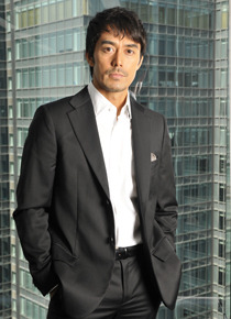 『青い鳥』阿部寛　photo：Yoshio Kumagai