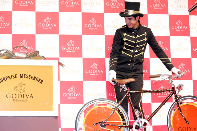 すみれ／「ゴディバ」主催ホワイトデー・イベント「GODIVA White Day 2015 ～ホワイトデーのあふれる想いを“Love Song”に乗せて～」