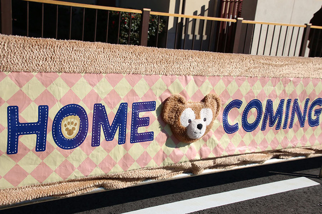 「ダッフィーバス」で記念撮影 in 東京ディズニーシー