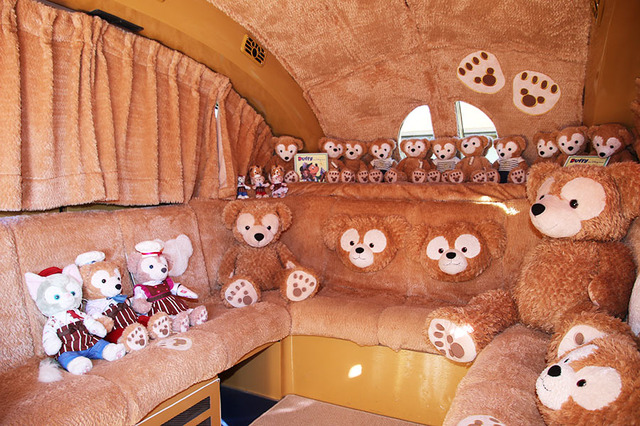 「ダッフィーバス」で記念撮影 in 東京ディズニーシー