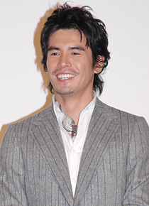 『252　生存者あり』初日舞台挨拶にて　伊藤英明。