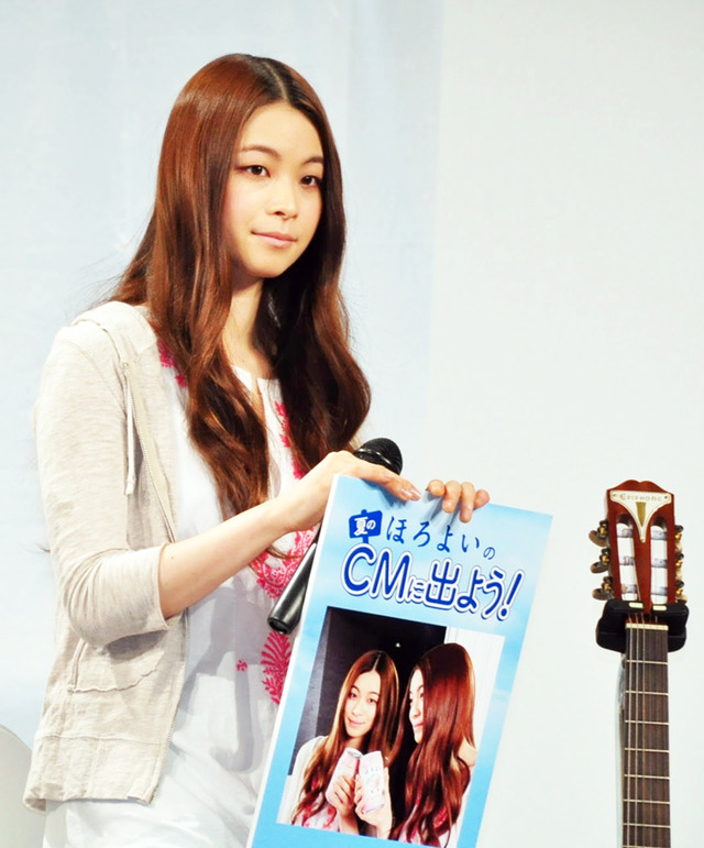 片平里菜／「ほろよい」新CM発表会見
