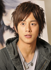 『赤い糸』　溝端淳平　photo：Yoshio Kumagai