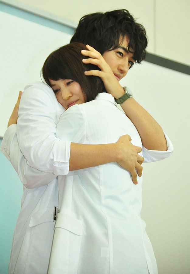 斎藤工＆石田ゆり子／フジテレビ「医師たちの恋愛事情」会見