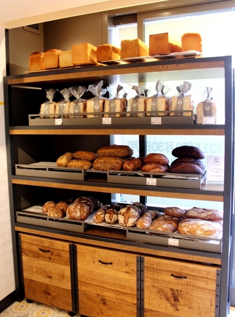 「メゾン・ランドゥメンヌ 東京本店」の店内