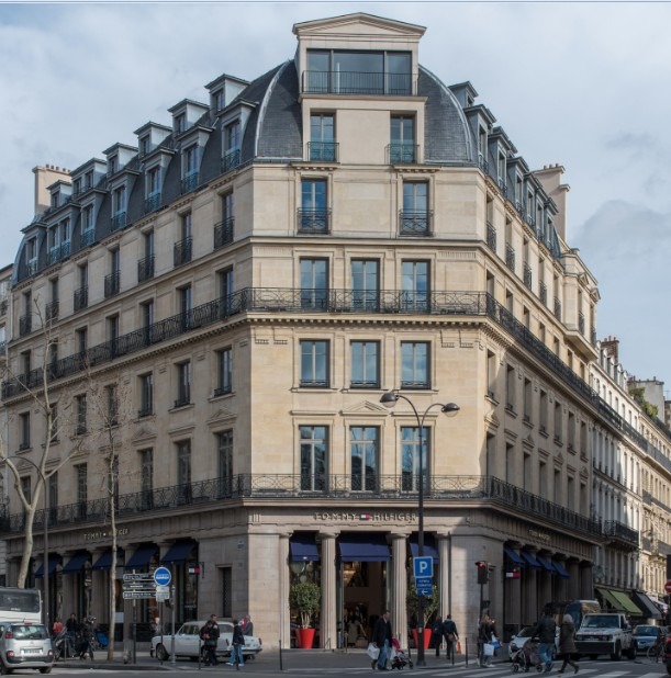 Tommy Hilfiger Boulevard Des Capucines Store Credits by Juan Jerez. Photo Credit:  Stêphane Feugêre