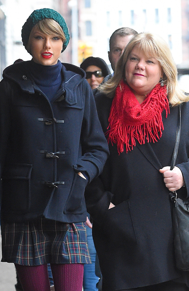 テイラー・スウィフト＆母アンドレア・スウィフト