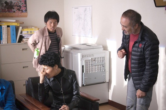 松尾スズキ監督のムチャぶりにキャスト困惑…／『ジヌよさらば～かむろば村へ～』-(C) 2015 いがらしみきお・小学館／『ジヌよさらば～かむろば村へ～』製作委員会