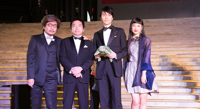 IZUMI、長谷川博己、園子温監督、大月俊倫プロデューサー／『ラブ&ピース』北京映画祭　