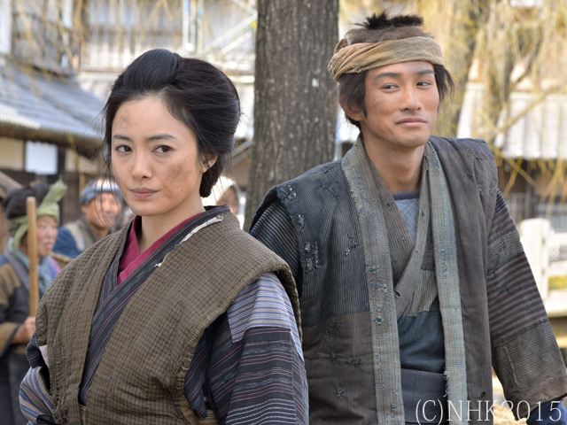 劇団EXILE町田啓太、刀をかまえる姿を劇中で披露