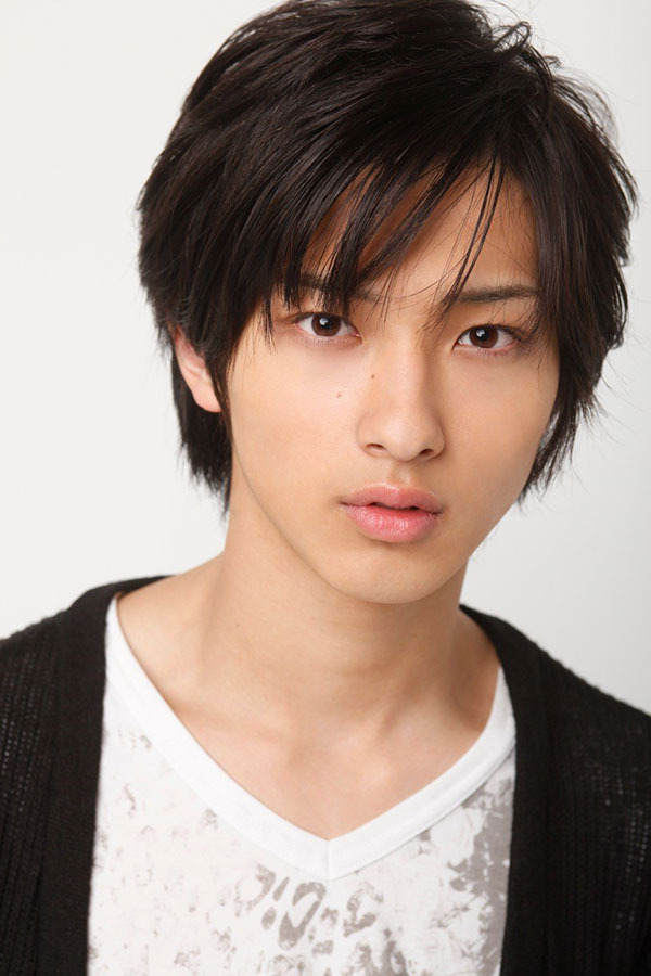 主人公・日向創役の横浜流星 - (C) Spike Chunsoft Co.,Ltd./希望ヶ峰学園演劇部 All Rights Reserved.