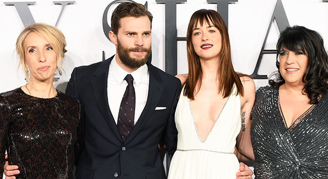 テイラー＝ジョンソン監督＆E・L・ジェイムズ＆ダコタ・ジョンソン＆ジェイミー・ドーナン  -(C) Getty Images