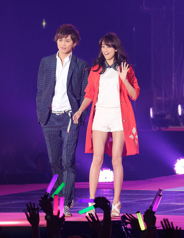 山本裕典＆山本美月／映画『東京PRウーマン』 (C) GirlsAward 2015 SPRING/SUMMER